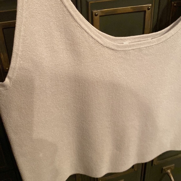 LEITH Tank - Picture 2 of 5